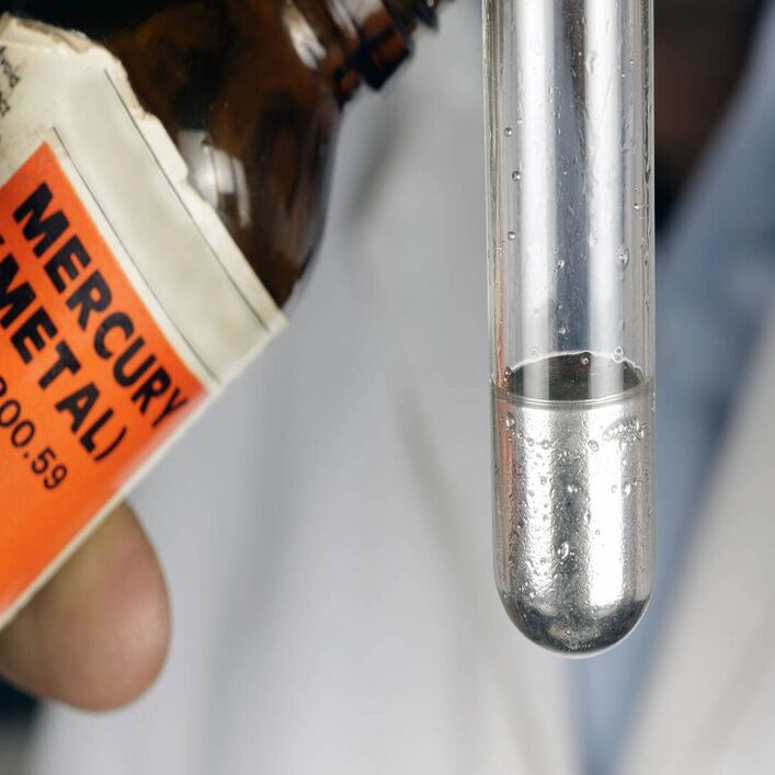 Mercurio líquido rojo de Alemania alta pureza – VChem GmbH